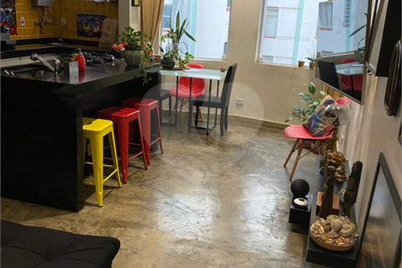 Apartamento à venda com 1 suíte em República, São Paulo, SP