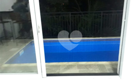 Casa à venda com 4 quartos, sendo 3 suítes,  no condomínio Alpes da Cantareira, Mairiporã - SP