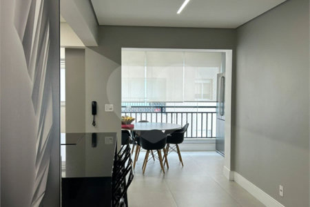 Apartamento à venda com 3 quartos, sendo 1 suíte, em Vila Scarpelli, Santo André, SP