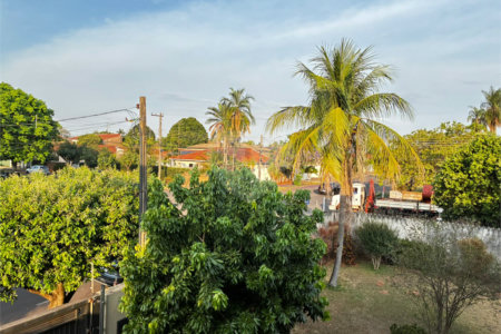 Sobrado para alugar com 4 quartos, sendo 2 suítes,  no Centro, Três Lagoas, MS