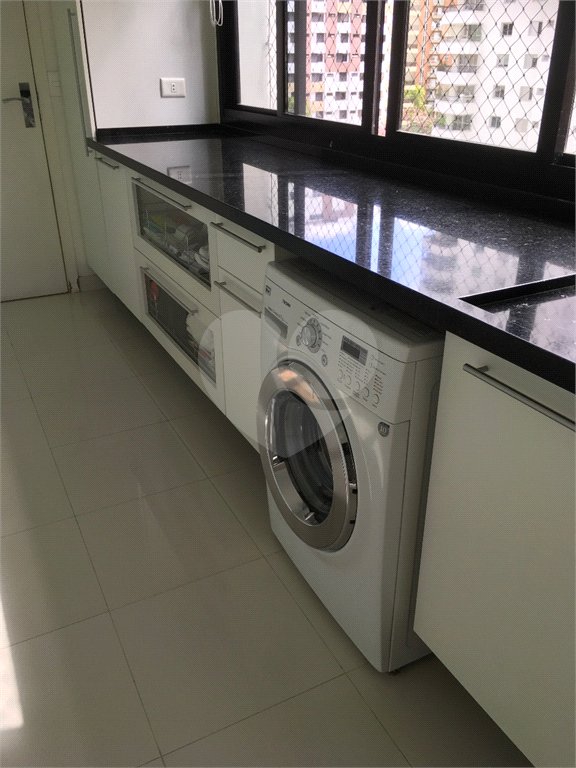 Apartamento à venda com 3 suítes em Vila Gomes Cardim, São Paulo, SP