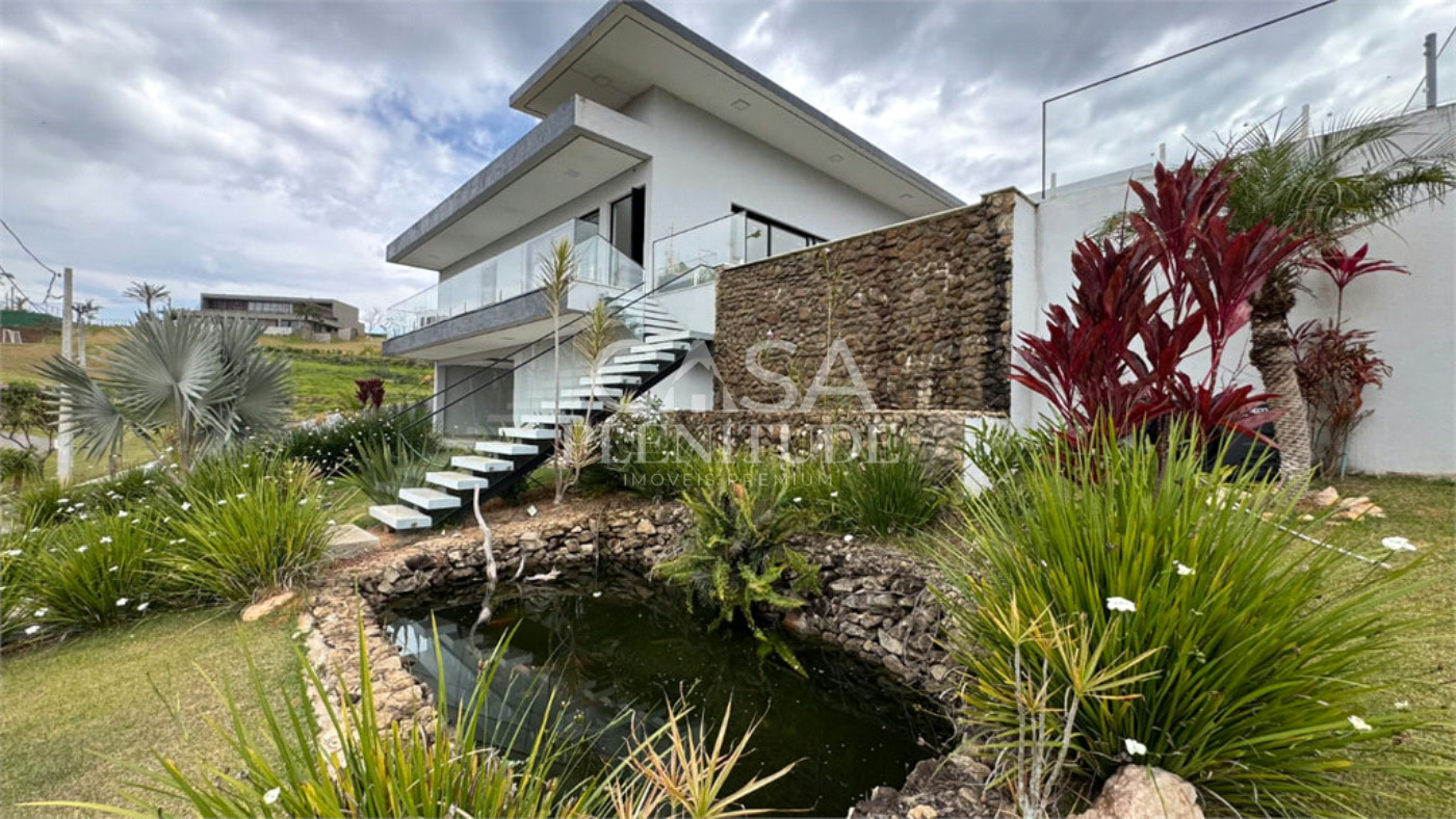 Casa em condomínio à venda ou para alugar com 5 quartos, sendo 3 suítes, no Centro, Piedade, SP