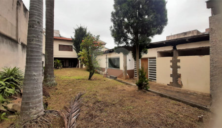 Casa Térrea à venda com 3 quartos, sendo 1 suíte,  em Jardim Prudência, São Paulo, SP