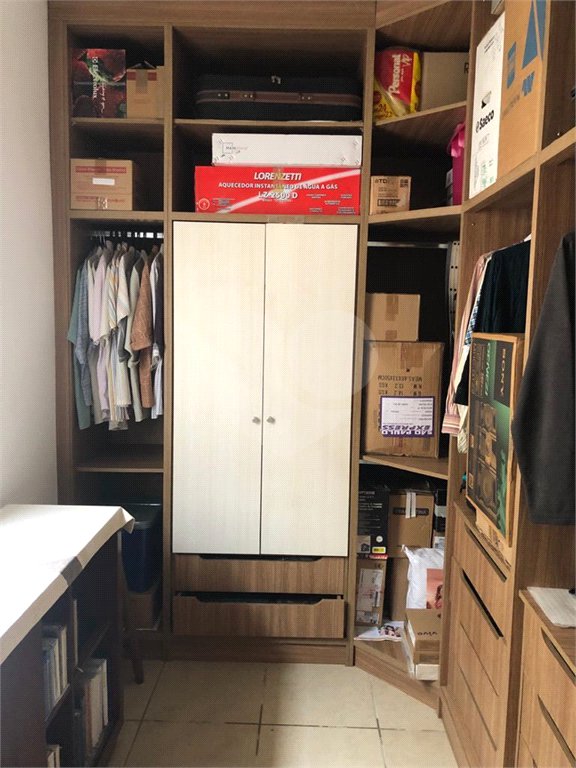 Casa à venda com 3 quartos, sendo 1 suíte,  em Vila Suissa, Mogi das Cruzes, SP