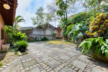 Casa Térrea à venda com 3 quartos, sendo 1 suíte, em Jardim Petrópolis, São Paulo, SP