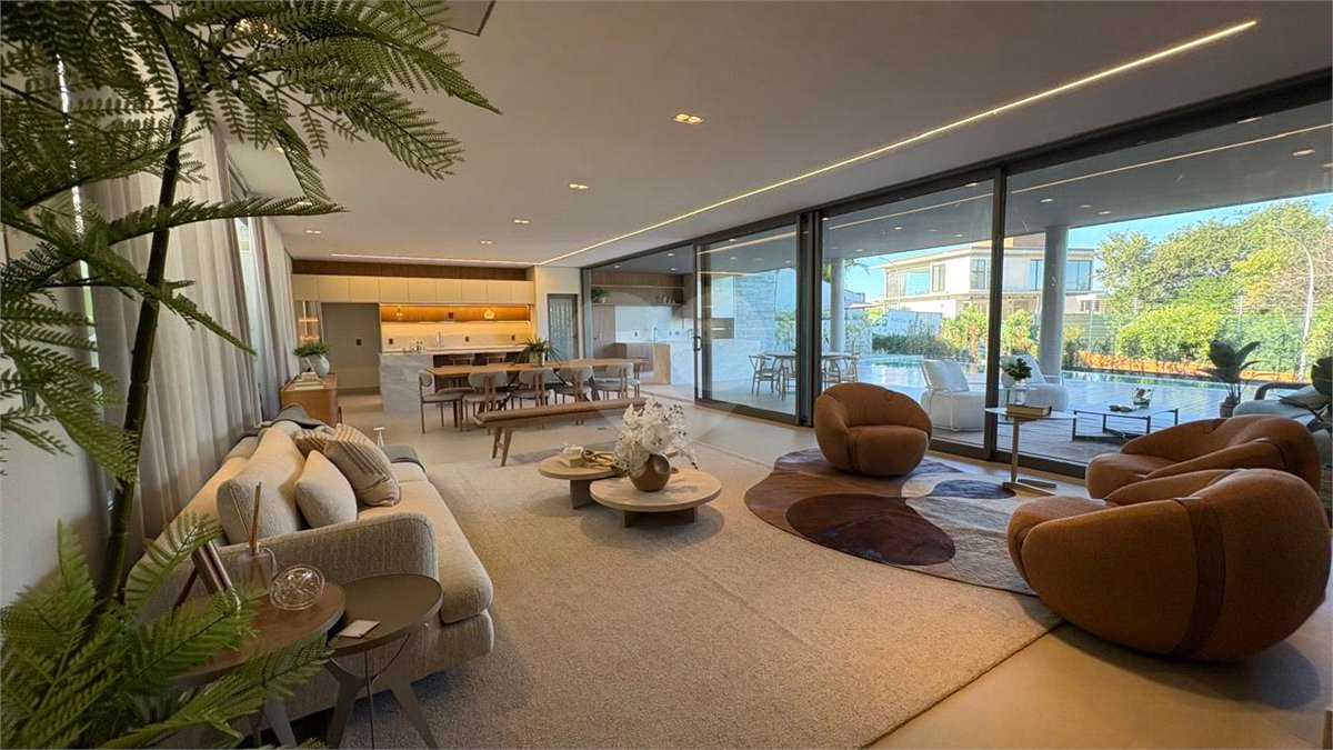 Casa à venda com 4 suítes no condomínio Alphaville Nova Esplanada 2, Votorantim - SP