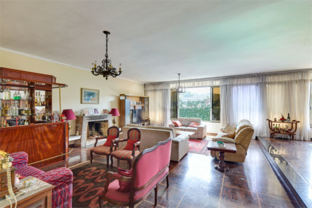 Casa de Vila à venda com 4 quartos, sendo 3 suítes,  em Alto da Boa Vista, São Paulo, SP
