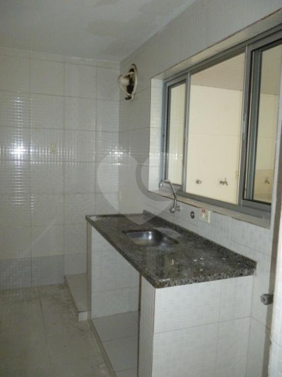 Casa Térrea à venda com 6 quartos em Vila Maria, São Paulo, SP