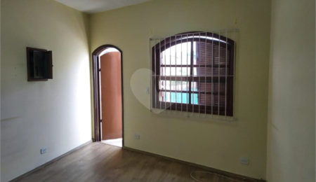 Prédio à venda em Vila Linda, Santo André, SP