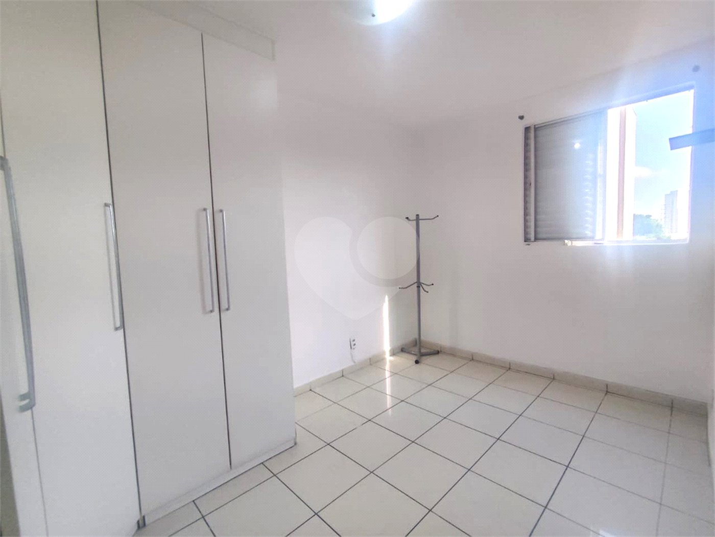 Apartamento à venda com 2 quartos em Sítio Pinheirinho, São Paulo, SP