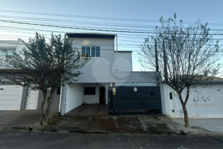 Sobrado à venda com 4 quartos, sendo 1 suíte, em Jardim Wanel Ville V, Sorocaba, SP