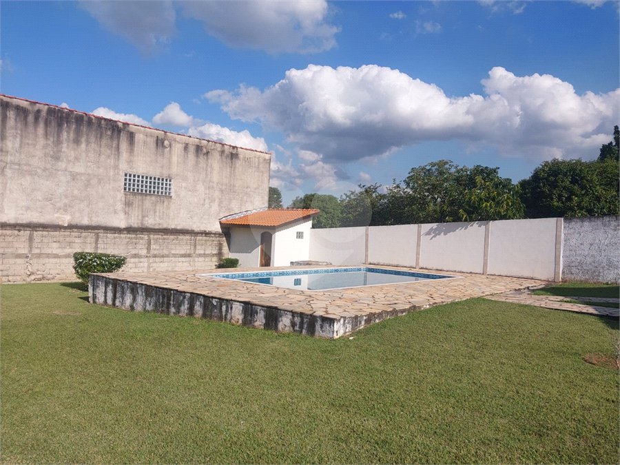 Chácara à venda com 5 quartos, sendo 1 suíte,  em Alpes do Sarapu, Salto de Pirapora, SP