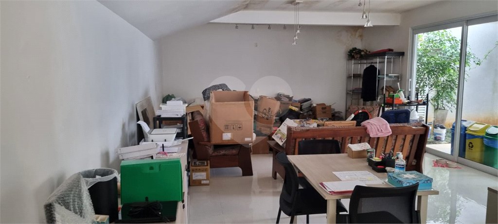 Casa à venda com 5 quartos, sendo 2 suítes, no condomínio Swiss Park, São Bernardo do Campo - SP