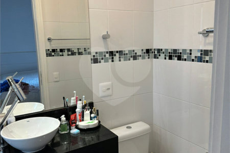 Apartamento à venda com 3 quartos, sendo 1 suíte, em Vila Monumento, São Paulo, SP