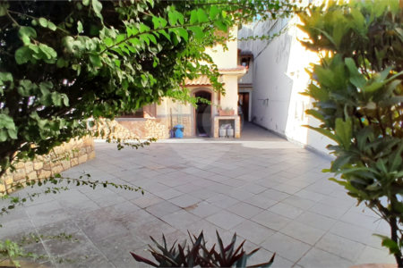 Casa à venda com 4 quartos, sendo 1 suíte, em Bangu, Rio de Janeiro, RJ