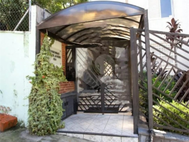 Apartamento à venda com 2 quartos, sendo 1 suíte,  em Vila Ester (zona Norte), São Paulo, SP