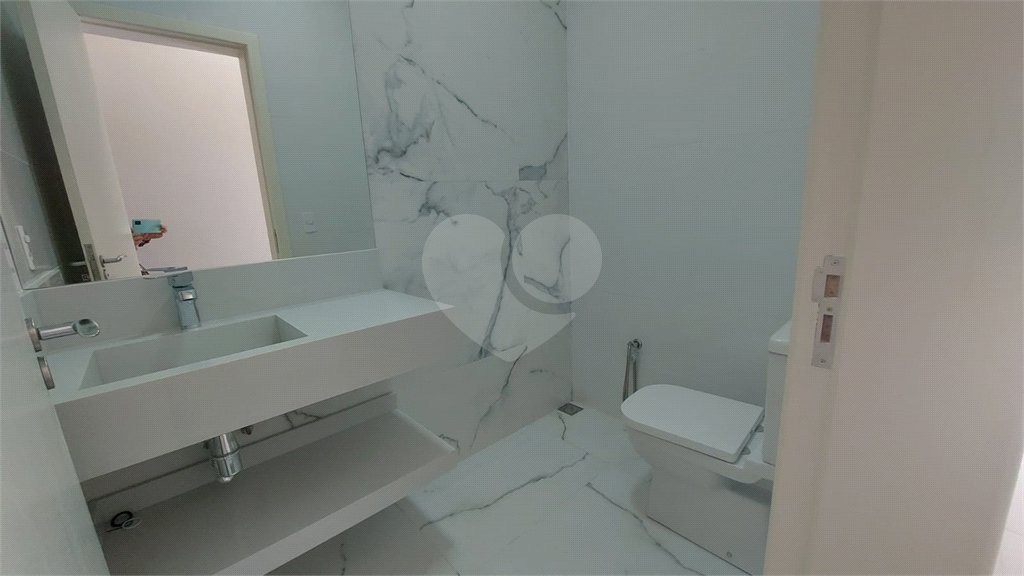 Casa à venda ou para alugar com 4 quartos, sendo 3 suítes, no condomínio Cyrela Landscape Esplanada, Votorantim - SP