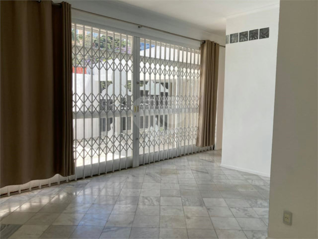 Casa à venda ou para alugar com 4 suítes em Brooklin, São Paulo, SP