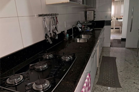 Apartamento Residencial à venda, Gonzaga, Santos - AP0761.