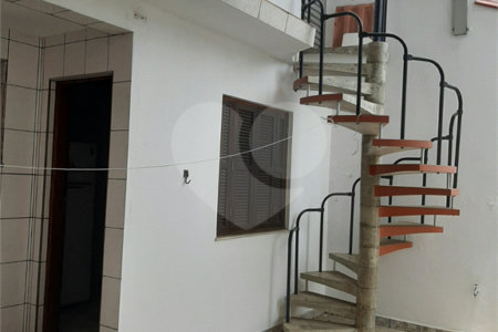 Sobrado à venda ou para alugar com 3 quartos, sendo 1 suíte, em Vila Paulista, São Paulo, SP