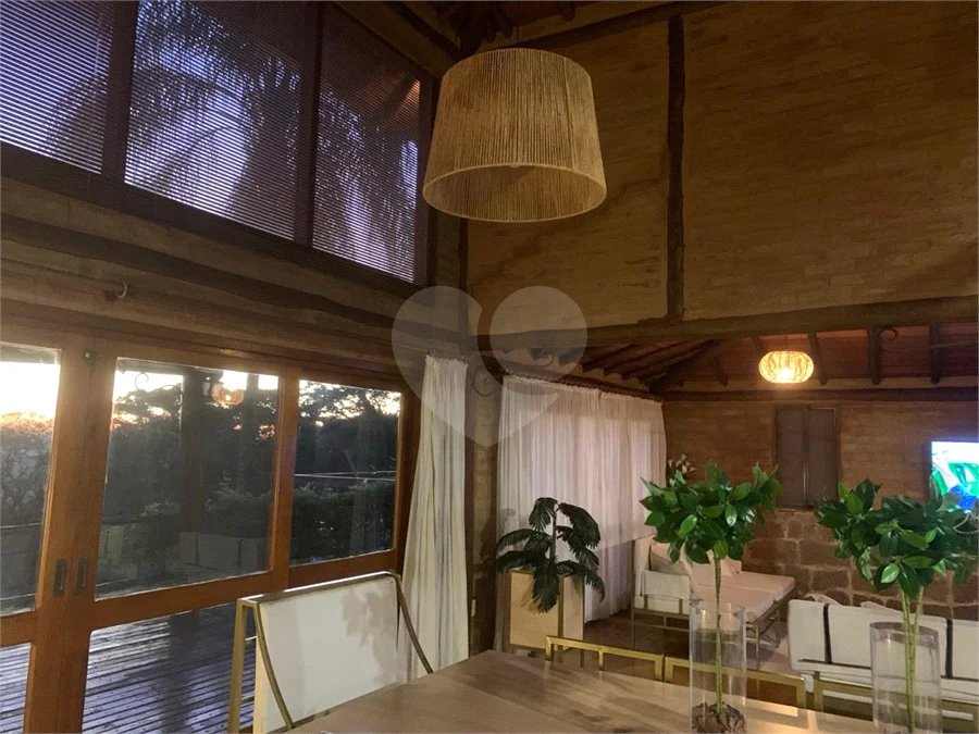 Casa para alugar com 3 quartos, sendo 2 suítes, no condomínio Alpes de Vinhedo, Vinhedo - SP