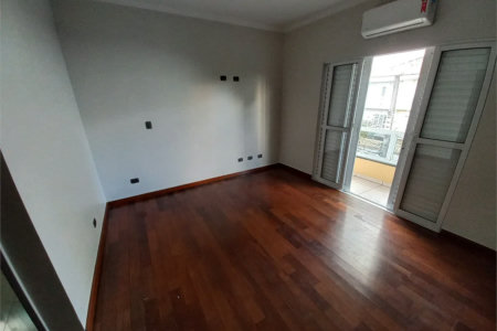 Sobrado à venda com 3 quartos, sendo 1 suíte, em Lar São Paulo, São Paulo, SP