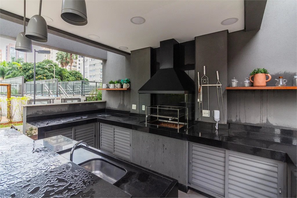 Apartamento à venda com 3 quartos, sendo 2 suítes, em Pinheiros, São Paulo, SP