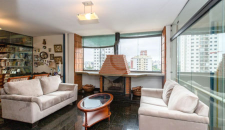 Apartamento à venda com 4 quartos, sendo 1 suíte,  em Campo Belo, São Paulo, SP