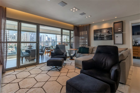 Apartamento à venda com 3 suítes em Brooklin, São Paulo, SP