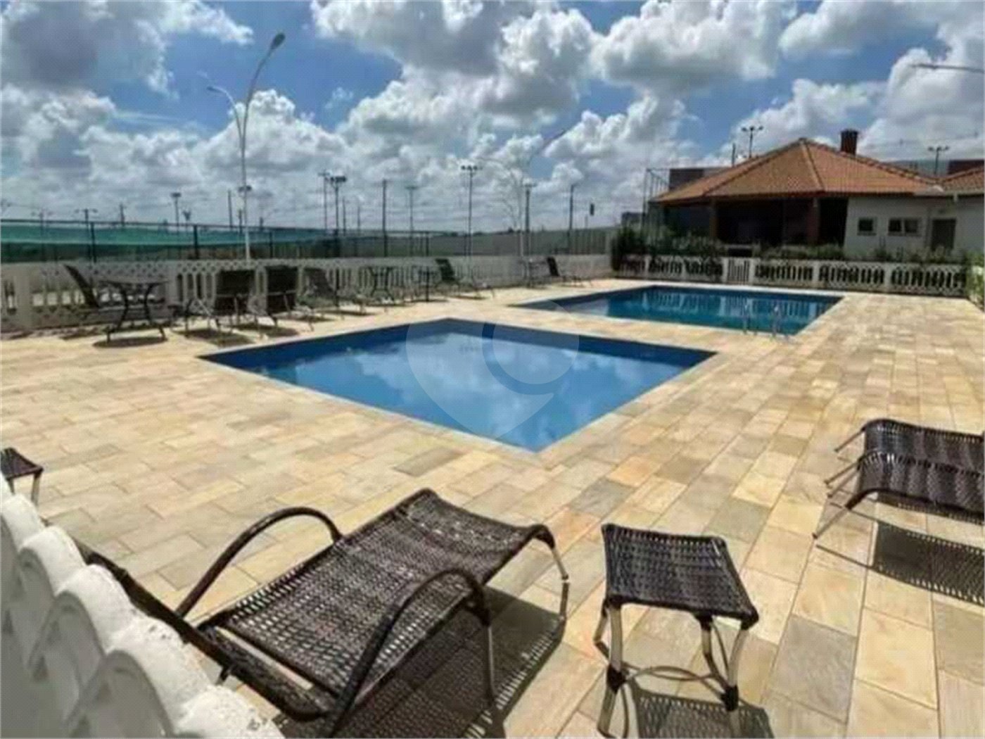 Terreno à venda no condomínio Jardim Residencial Dona Maria Candida, Indaiatuba - SP