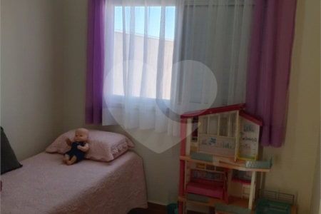 Sobrado à venda com 3 quartos, sendo 1 suíte, em Parque Barnabé, Indaiatuba, SP