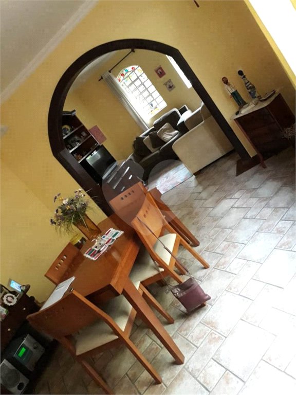 Sobrado à venda com 4 quartos, sendo 1 suíte,  em Rio Pequeno, São Paulo, SP