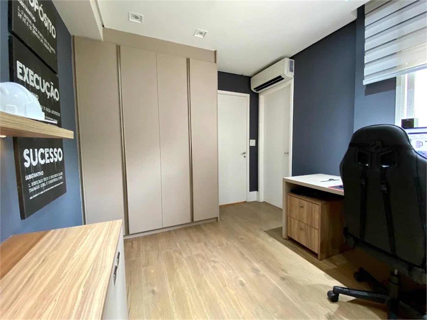 Apartamento à venda com 3 suítes em Vila Suzana, São Paulo, SP