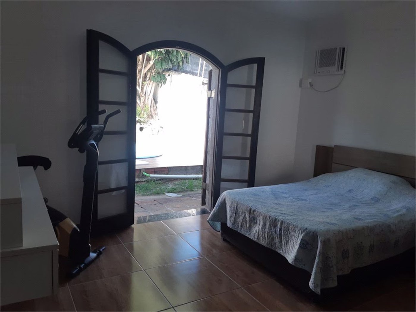 Casa com 4 dormitórios à venda, 180 m² por R$ 650.000,00 - Jardim Virginia - Guarujá/SP