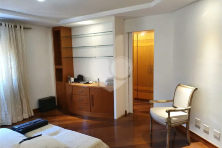 Casa à venda ou para alugar com 5 suítes no condomínio Residencial Morumbi Q.1, São Paulo - SP