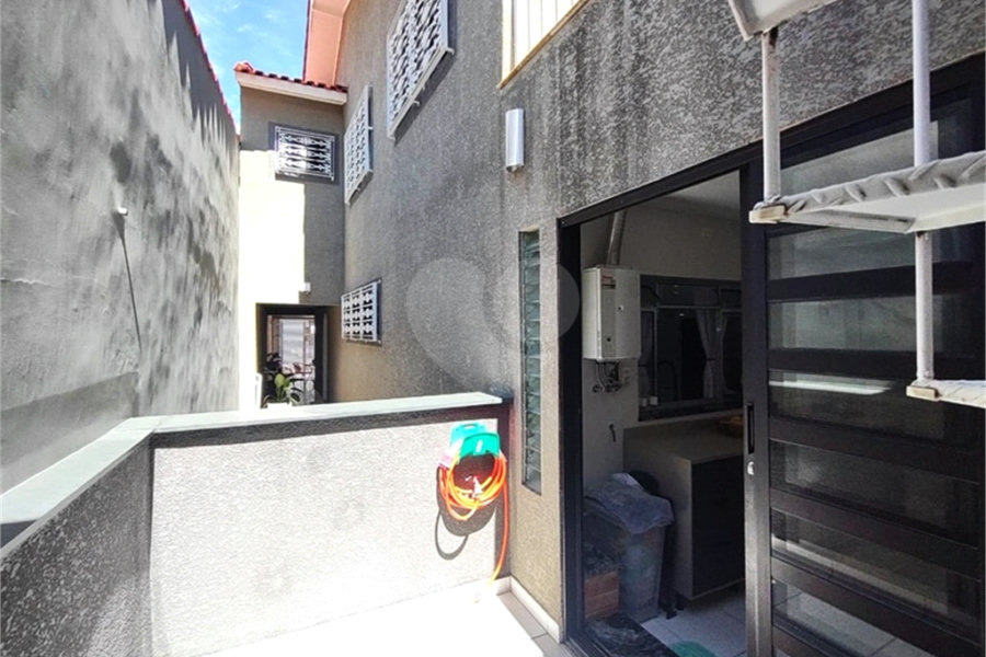 Sobrado à venda com 4 quartos, sendo 1 suíte, em Parque Vitória, São Paulo, SP
