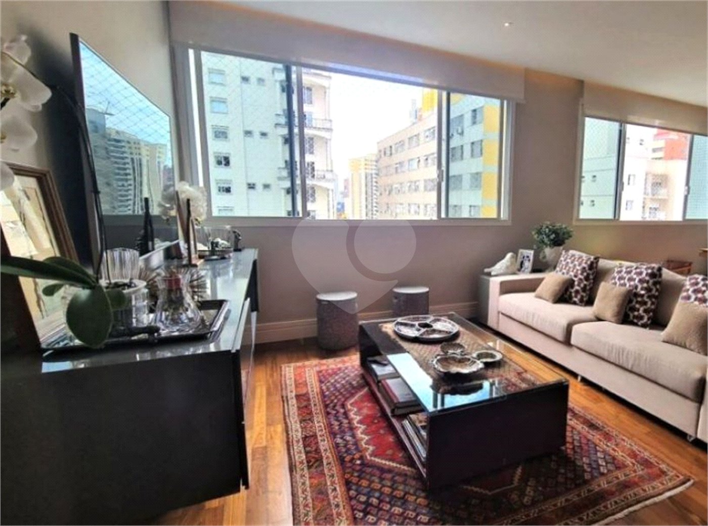 Apartamento à venda com 3 quartos, sendo 1 suíte, em Vila Uberabinha, São Paulo, SP