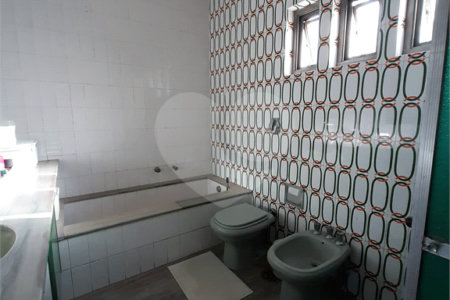 Sobrado à venda com 3 quartos, sendo 1 suíte, em Chácara Monte Alegre, São Paulo, SP