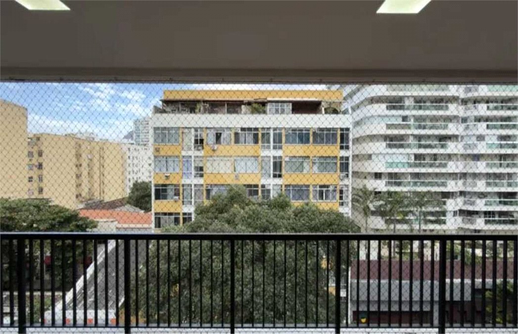 Apartamento à venda com 2 quartos, sendo 1 suíte,  em Laranjeiras, Rio de Janeiro, RJ