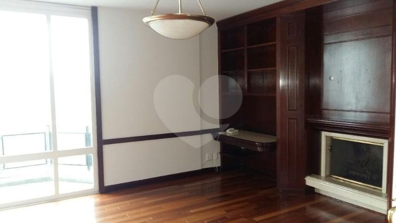 Apartamento à venda com 4 suítes em Alto da Boa Vista, São Paulo, SP