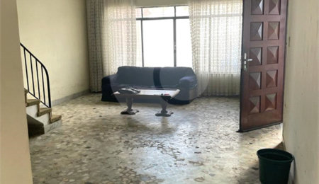 Sobrado à venda com 3 quartos em Vila Olímpia, São Paulo, SP