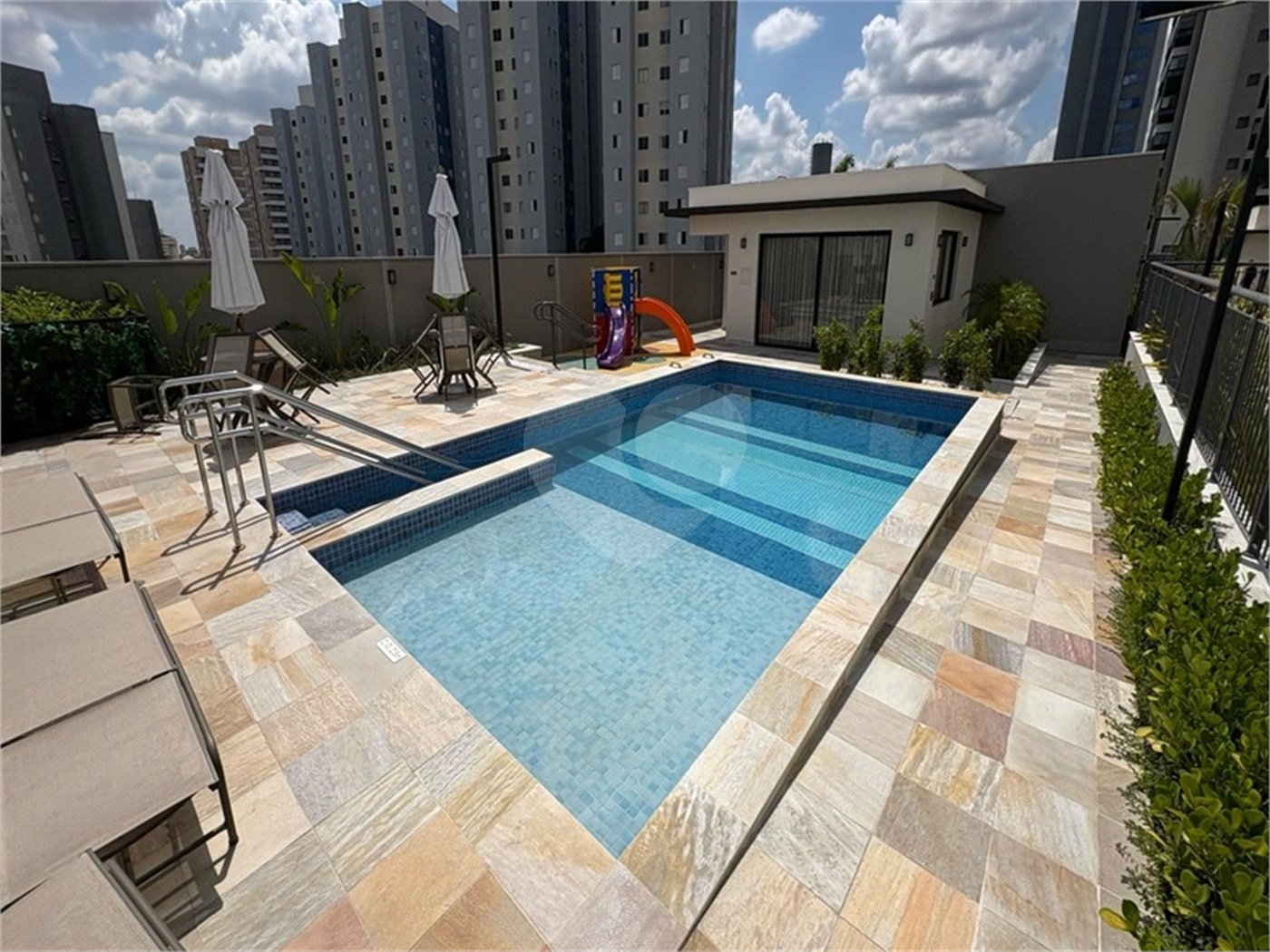 Apartamento à venda com 1 suíte em Parque Campolim, Sorocaba, SP