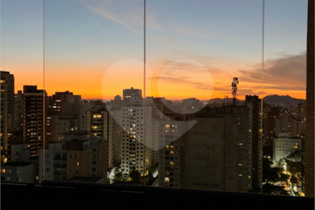 Apartamento à venda ou para alugar com 3 suítes em Perdizes, São Paulo, SP
