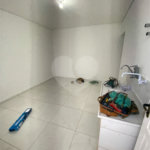 Casa à venda com 3 quartos em Carandiru, São Paulo, SP