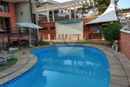 Sobrado à venda com 4 suítes em Jardim São Bento, São Paulo, SP