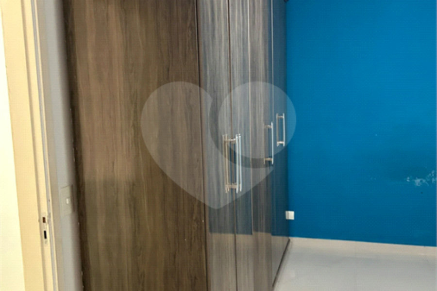 Casa à venda com 3 quartos, sendo 1 suíte,  no condomínio Village St. Louis, São Paulo - SP