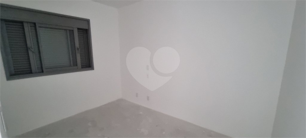 Apartamento à venda com 3 suítes em Moema, São Paulo, SP