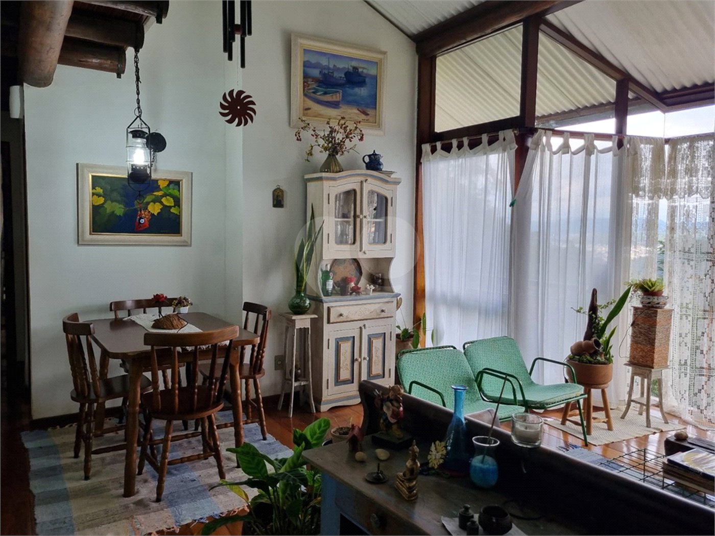 Apartamento à venda com 3 quartos, sendo 2 suítes, em Cônego, Nova Friburgo, RJ