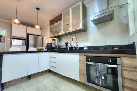 Apartamento com 2 dormitórios à venda, 92 m² por R$ 650.000,00 - Boa Vista - São Vicente/SP