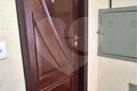 Apartamento à venda com 2 quartos em Jardim Ester Yolanda, São Paulo, SP
